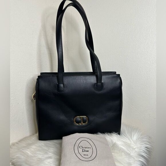 💯Authentic Christian Dior Tote Handbag 🍀 - Picture 3 of 15
